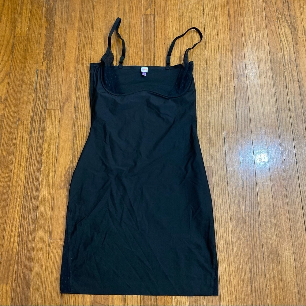 StarPower by SPANX Firm Control Vamped Up Open Bust Full Slip 2205 Black Size M